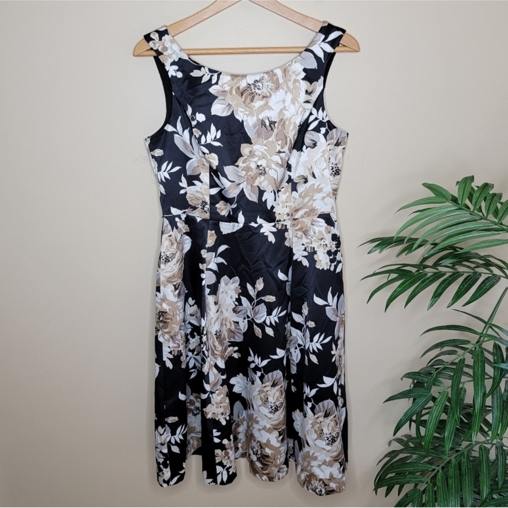 WHBM | Black Tan Cream Floral Print Dress - Picture 2 of 4